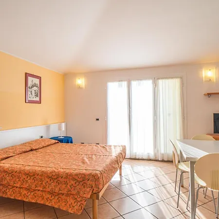 מלון דירות Gloria