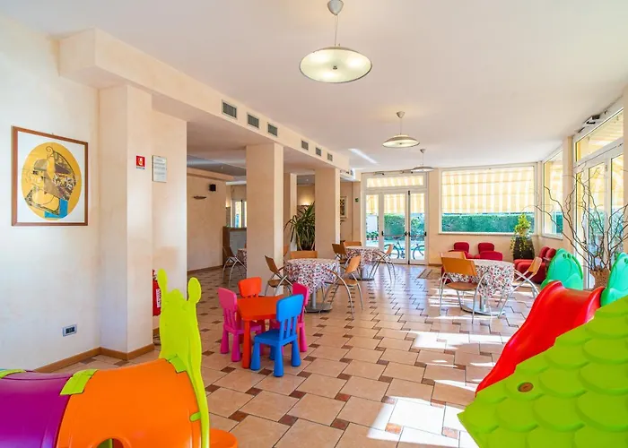 Gloria شقة فندقية 4*