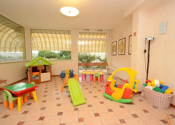 Gloria Apartmanhotel 4*
